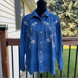 New Direction Floral Embroidered Blue Denim Jean Shirt Jacket Women’s Large